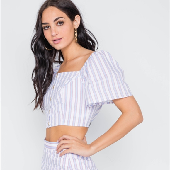 🆕 Red White & Blue Striped Crop Top - Picture 3 of 4